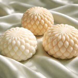 Ivory Dahlia Sphere Candle